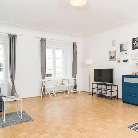 Cozy Kunsthaus Apartment *