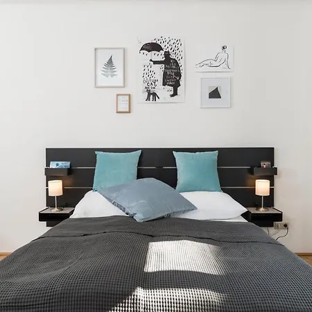 Cozy Kunsthaus Apartment