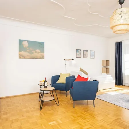 Cozy Kunsthaus Apartment *