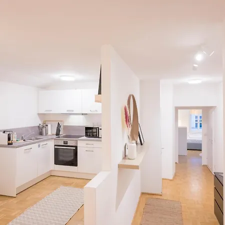 Cozy Kunsthaus Apartment *